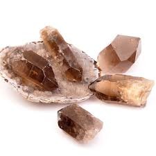 Dumanlı Kuvars – Topraklanma ve Arınmanın Taşı